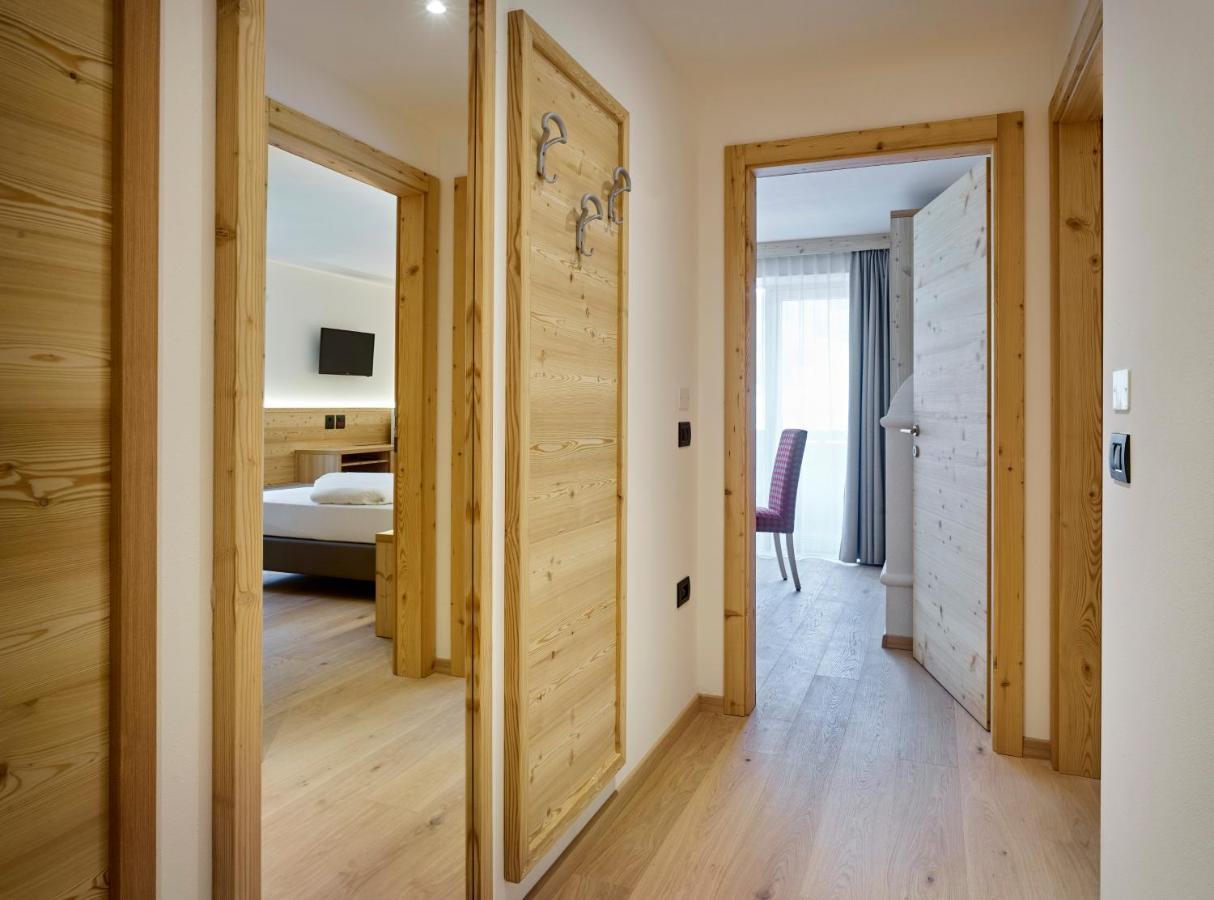 Hotel Shandranj Tesero Exteriör bild
