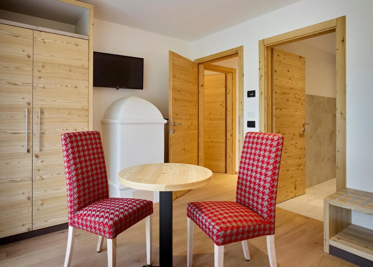 Hotel Shandranj Tesero Exteriör bild
