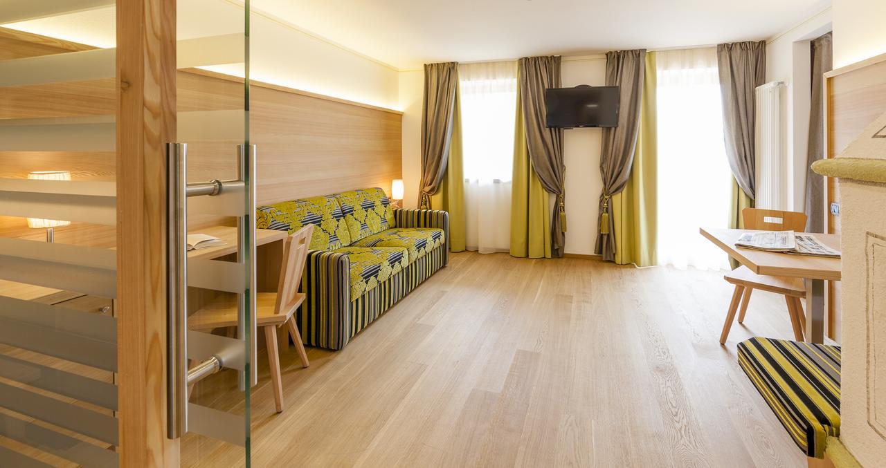 Hotel Shandranj Tesero Exteriör bild
